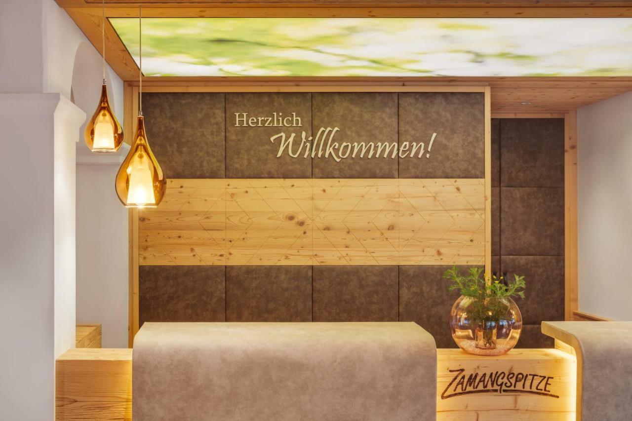 Berg-Spa & Hotel Zamangspitze Sankt Gallenkirch Exterior photo